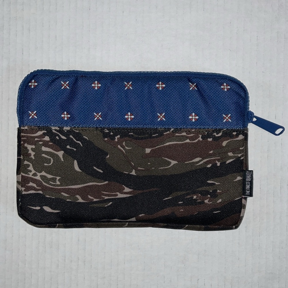 Herschel Anchor Ipad Mini Case Tiger Camo - Picture 3 of 7